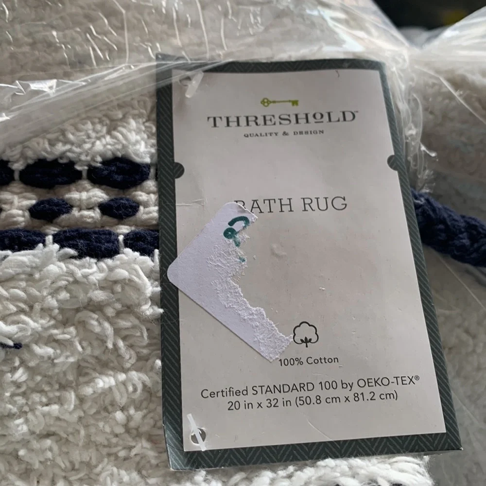 Threshold 20x32 tassle
